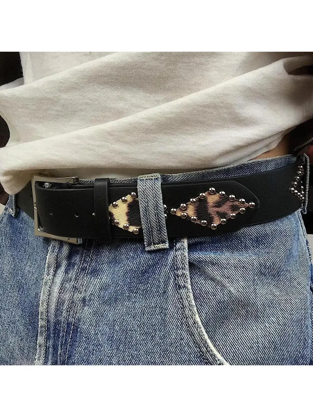 Vintage Y2K Black Studded Belt